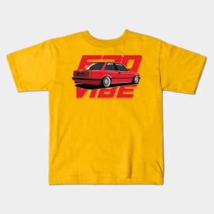 Stance BMW E30 in Red Kids T-Shirt